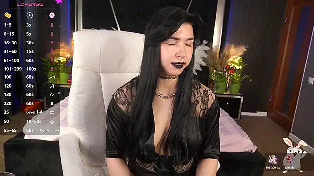 Chat XXX en directo de EmilyCandyy