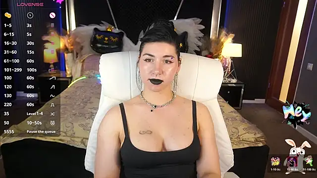 EmilyCandyy's Webcam Show