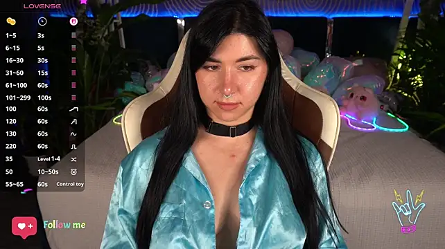 XXX chat uživo modela EmilyCandyy