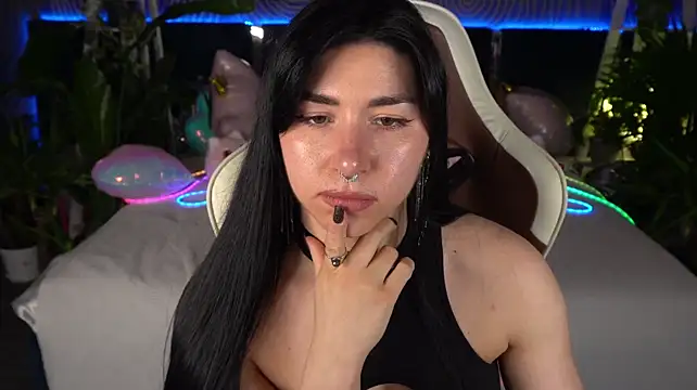 EmilyCandyyのライブXXXチャット