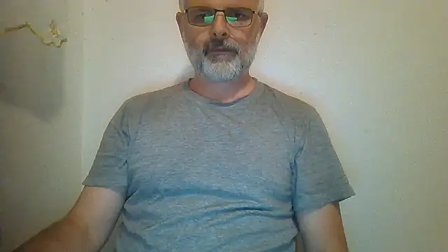 Show modela larsmitchel na web-kameri