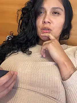 Chat XXX en directo de kinky_mila@xh