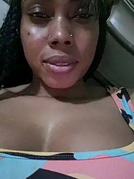 Chat XXX en directo de HONEYSWEETS_LIVE