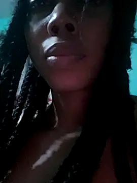 Chat XXX en directo de HONEYSWEETS_LIVE