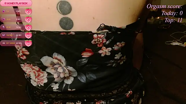 victoria97 Show in webcam