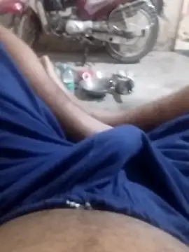 Show modela bigh96dik na web-kameri
