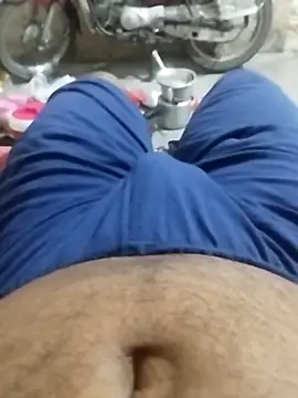 הופעת וובקאם של bigh96dik