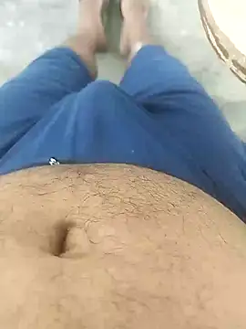 הופעת וובקאם של bigh96dik