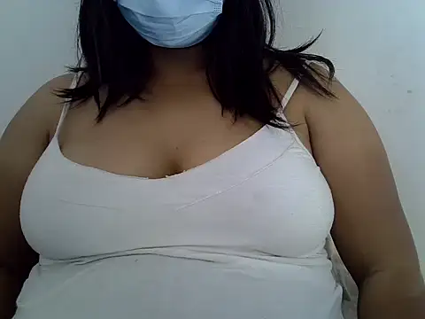 Artinah22 라이브 XXX 채팅
