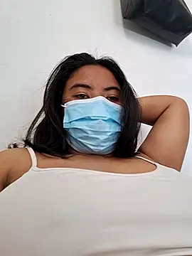 Živý XXX chat Artinah22