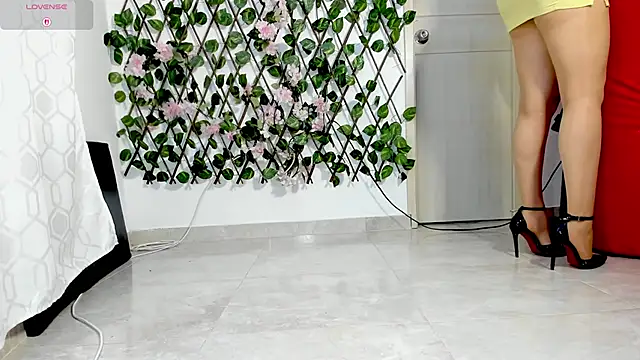 Chat +18 de samanthaExsotic ao vivo