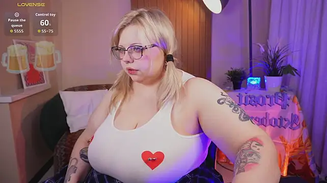 Yoki_Shizuko webkamerás műsora