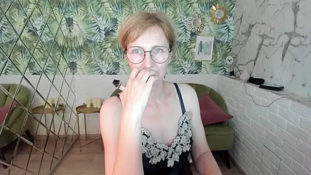 Paris_Cherry Chat XXX in diretta