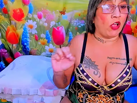 دردشة indianroxy الجنسية المباشرة