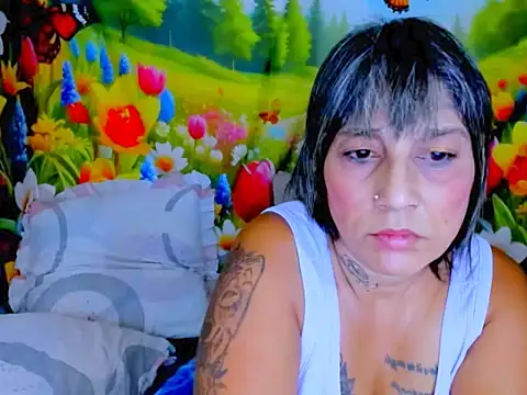 indianroxy's Live Chat Room