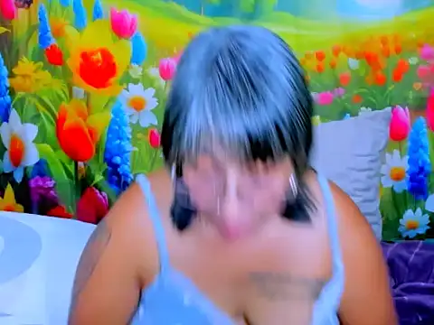 Chat XXX en directo de indianroxy