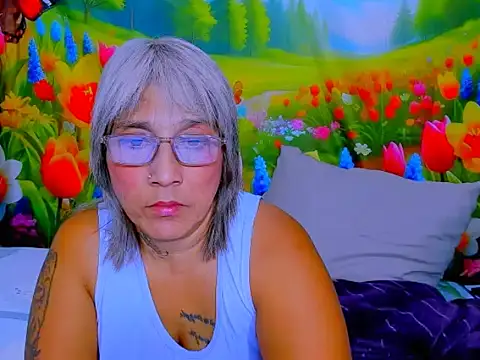 indianroxy's Webcam Show