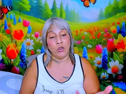 צ'אט XXX בשידור חי של indianroxy