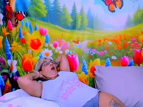 indianroxy's Live XXX Chat