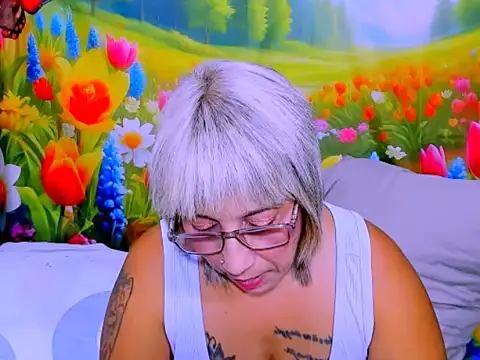 indianroxy Chat XXX live