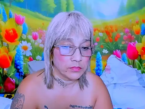 indianroxy লাইভ XXX চ্যাট