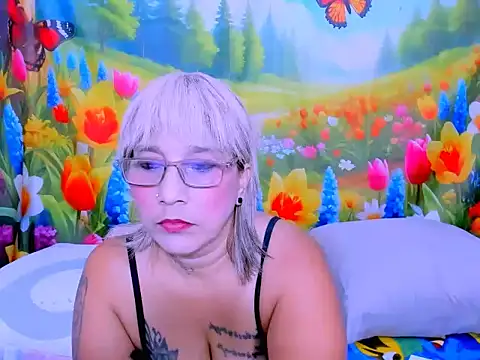 indianroxy Live XXX-chat
