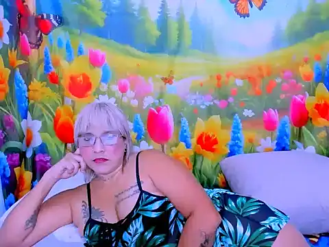 indianroxy Webcam Show