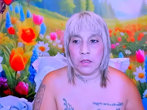 indianroxy's Live XXX Chat