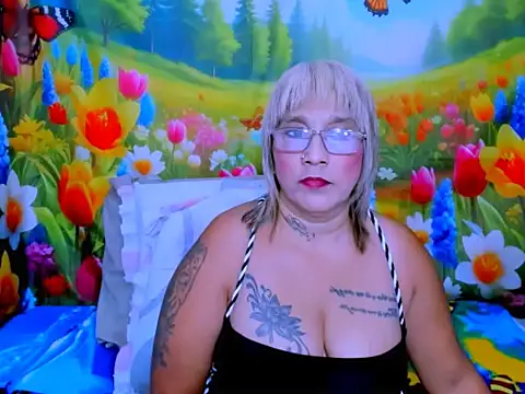 indianroxy 现场XXX聊天