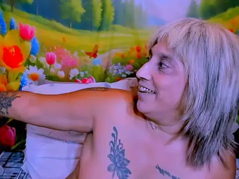indianroxy XXX чат на живо