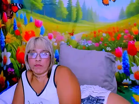 indianroxy's Live XXX Chat