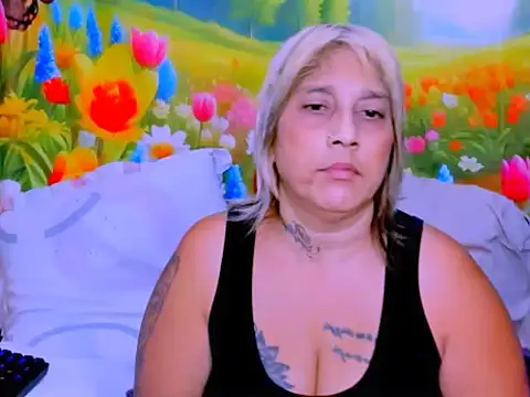 indianroxy 现场XXX聊天