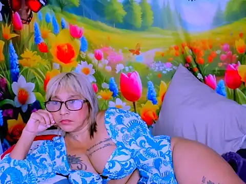 indianroxy's Live XXX Chat