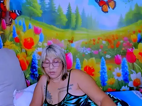 indianroxy Шоу с уебкамера