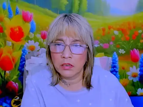 Chat +18 de indianroxy ao vivo