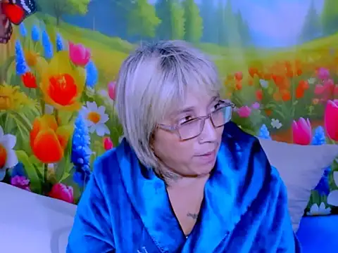indianroxy's Live XXX Chat