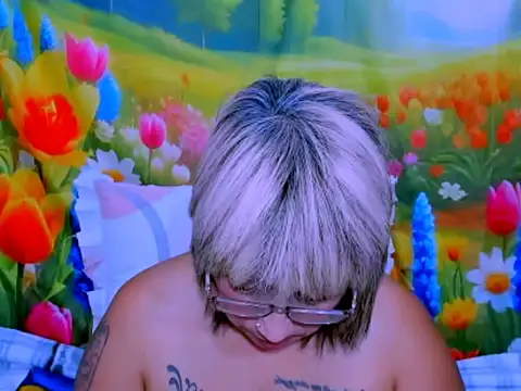 Živý XXX chat indianroxy
