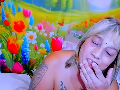 indianroxy Chat XXX in diretta