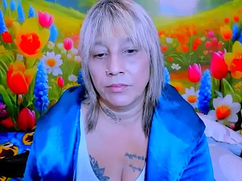 indianroxy Chat XXX live