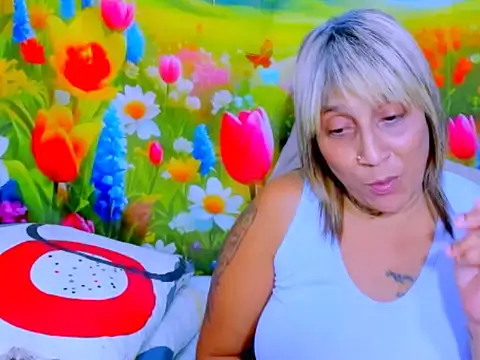 indianroxy Chat XXX in diretta