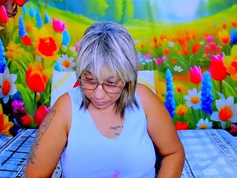 XXX chat uživo modela indianroxy