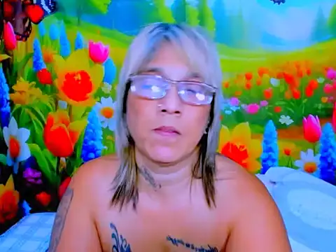indianroxy 即時 XXX 聊天