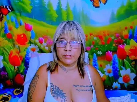 indianroxy Chat XXX in diretta