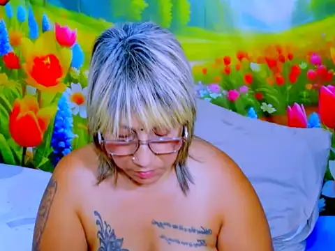 Czat XXX na żywo – indianroxy
