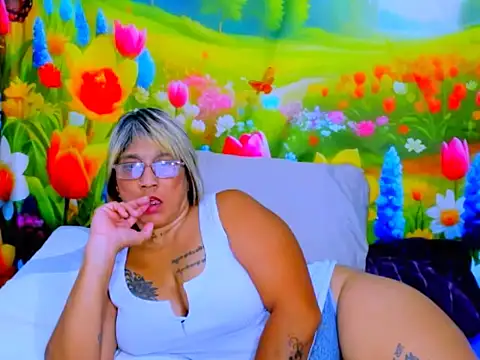 Czat XXX na żywo – indianroxy
