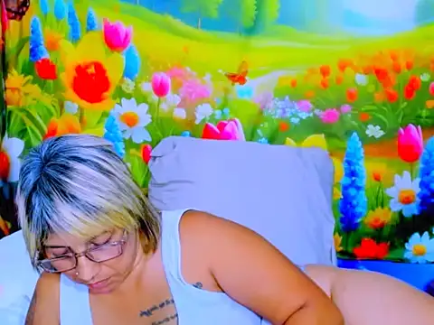 indianroxy Webcam-Show