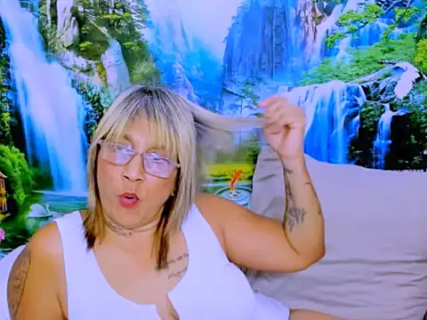 Czat XXX na żywo – indianroxy
