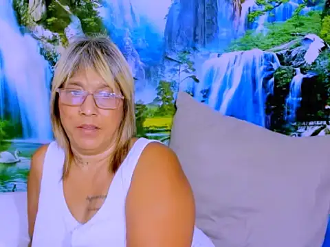 Онлайн чат XXX indianroxy