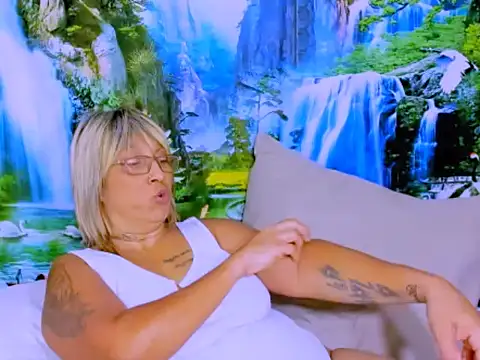 Chat XXX ao vivo de indianroxy