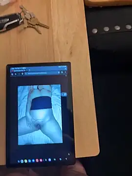 tazzfazz Pertunjukan Webcam
